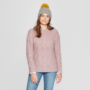 Universal Thread • Women’s Cable Detail Pullover